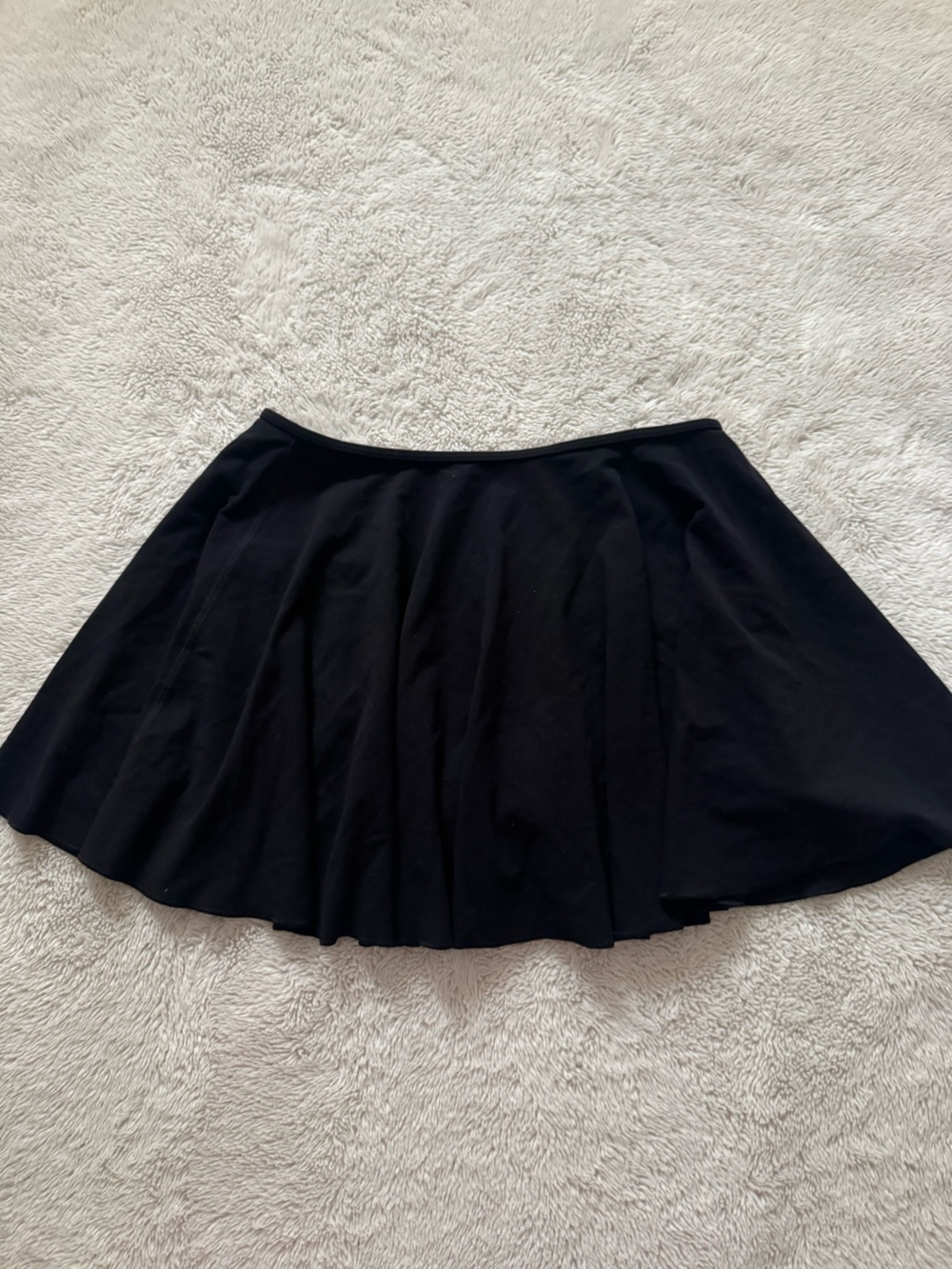 Aritzia golden skort